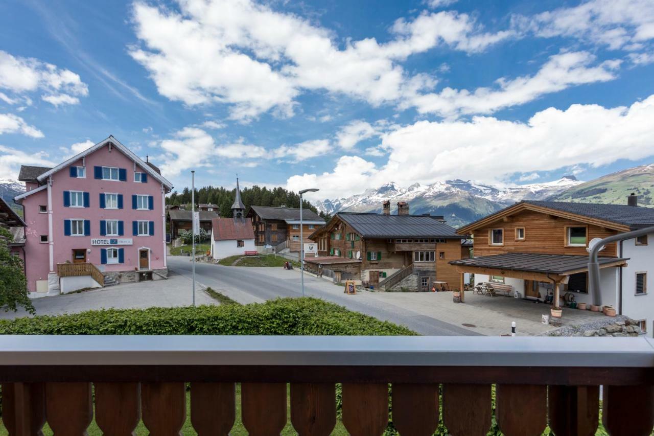 Apartment Haus Arnika Obersaxen Bagian luar foto